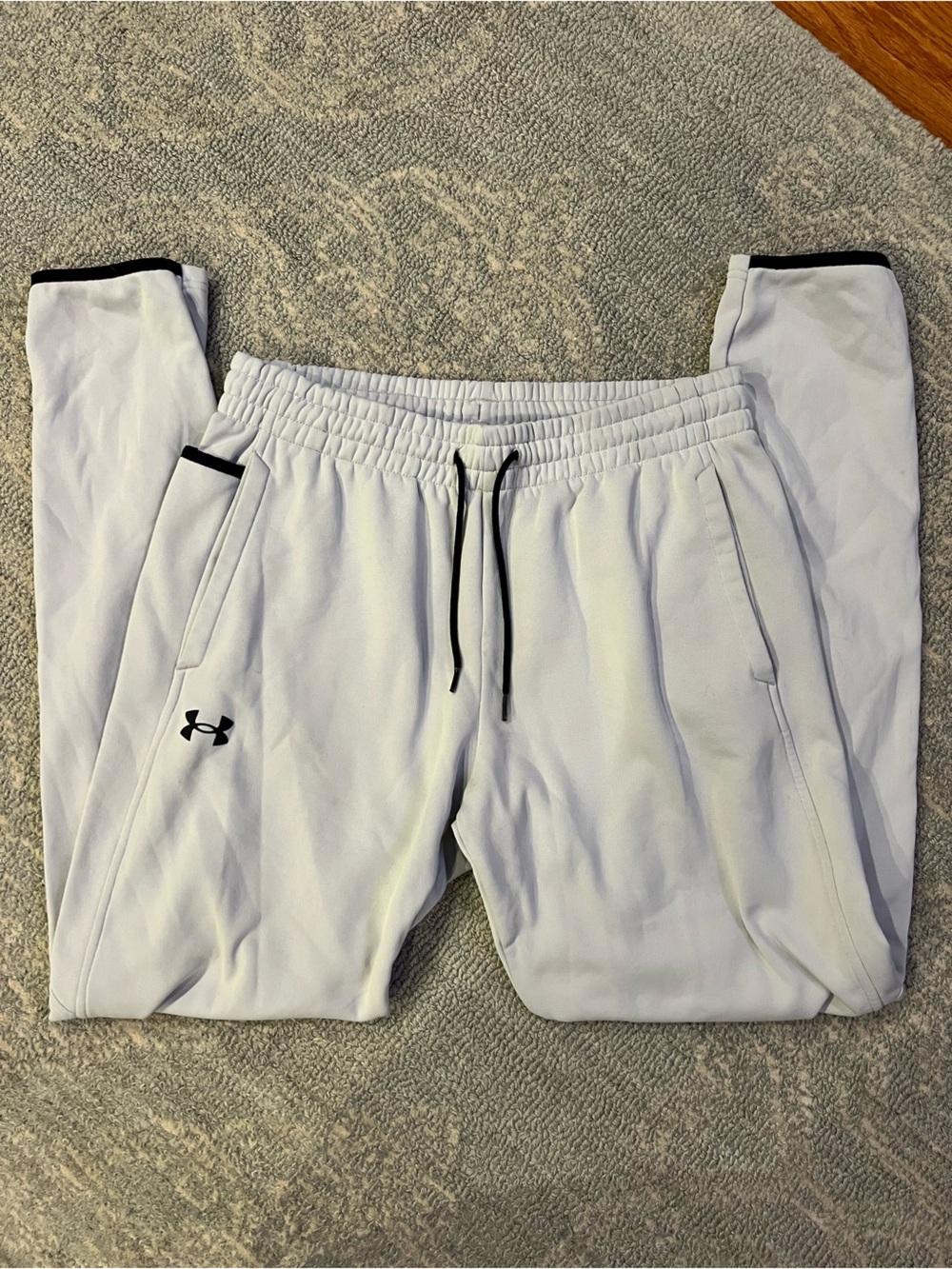 Under Armour Light Gray Cropped Fleece-Lined Jacket with Black Trim